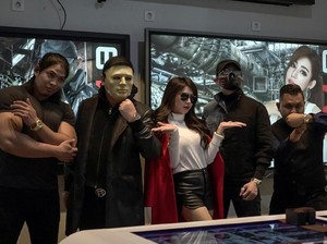 Gebrakan Baru Emily Young Ryu dan Soegimitro di Dunia Podcast