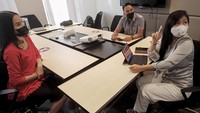 Ia juga berhasil meraih penghargaan lainnya yakni The Most Innovative Woman In Entrepreneur 2021 karena memimpin beberapa projek untuk supply chain dan logistik di Asia Pasifik yang berasal dari 7 negara yakni German, UK, USA, India, China, Singapore dan juga Indonesia.  Foto: Istimewa.