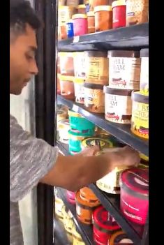 Di Amerika Jilat Es Krim dan Kembalikan ke Freezer Supermarket akan Dipenjara