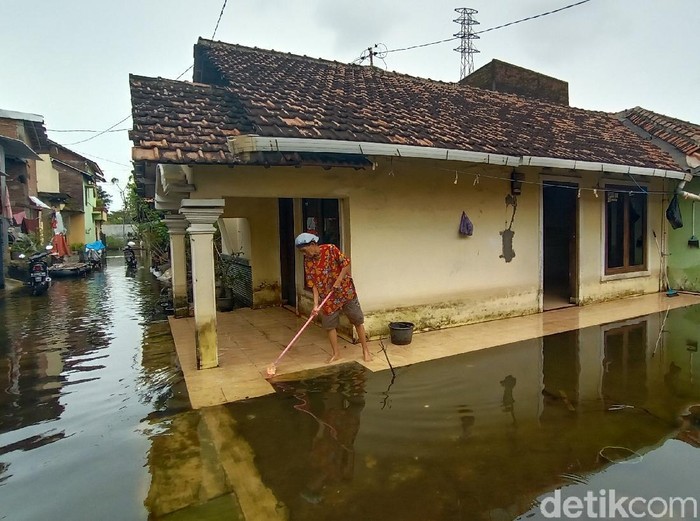 Kondisi banjir di Desa Jati Wetan Kecamatan Jati, Kudus, Senin (22/2/2021).
