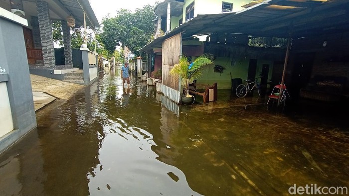 Kondisi banjir di Desa Jati Wetan, Kecamatan Jati, Kudus, Senin (22/2/2021).