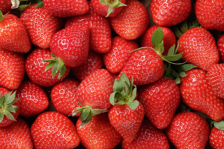 Penistaan! Nasi Biryani Ini Diberi Topping Buah Strawberry