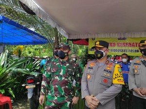 8.000 Korban Tanggul Jebol Citarum Dievakuasi ke 16 Titik Tenda Pengungsian
