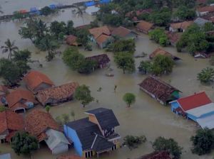 Tanggul Sungai Citarum Jebol, Pangdam Jaya: Sebagian Warga Tak Mau Dievakuasi