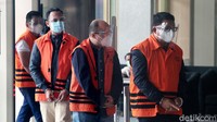 Seperti diketahui, Edhy Prabowo bersama enam orang lainnya ditetapkan KPK sebagai tersangka kasus suap ekspor benih lobster atau benur.