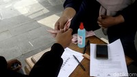 Pencairan dana bantuan langsung tunai sebesar Rp 300.000 ini merupakan tahap kedua di tahun 2021.