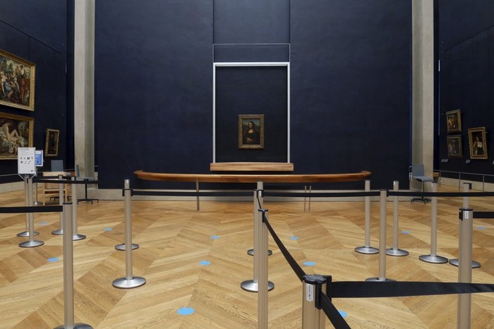 Reovasi Museum Louvre