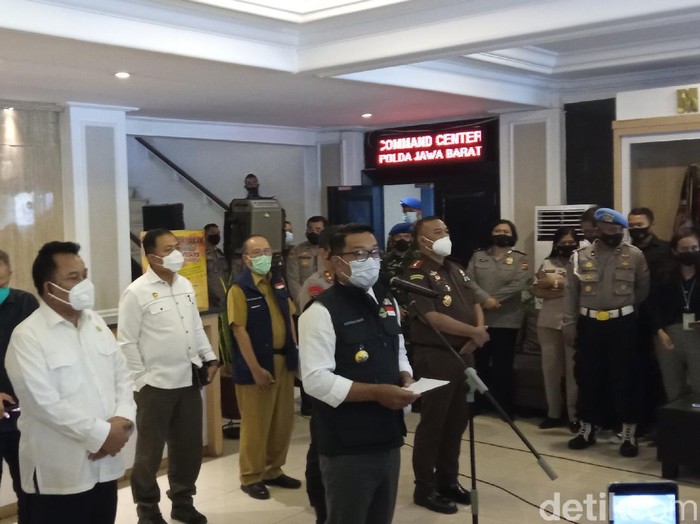 Gubernur Jabar Ridwan Kamil