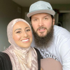 Influencer Kanada Rilis Hijab Ramah Lingkungan, Angkat Citra Islam Influencer Kanada Rilis Hijab Ramah Lingkungan, Angkat Citra Islam