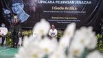 Sandiaga Uno Antar Kepergian Menpar Era Gusdur-Megawati