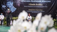 Sandiaga didampingi Wamenparekraf Angela Herliani Tanoesoedibjo dan Sekretaris Menparekraf Ni Wayan Giri Adnyani. (Menparekraf)