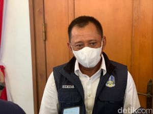 PPKM Mikro Jatim Diperpanjang di Tengah Kasus COVID-19 yang Melandai