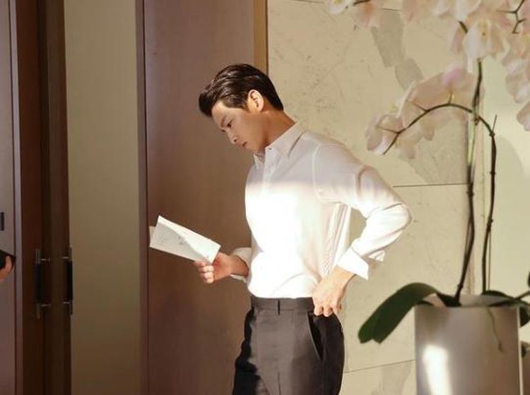 Momen Kuliner Song Joong Ki yang Main Drama Korea Terbaru Vincenzo