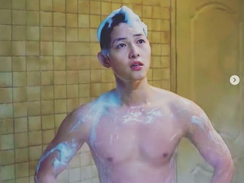 Song Joong Ki dalam drama Korea Vincenzo