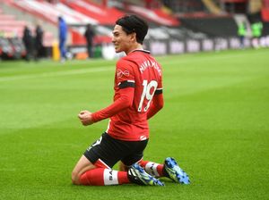 Southampton Mau Pinjam Takumi Minamino Lebih Lama