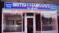 Barber shop ini punya nama gak kalah kocak. Pasalnya diambil dari nama maskapai terbesar di Inggris, British Airways. Bedanya barber shop dinamakan British Hairways. Istimewa/Dok. www.thelanguagenerds.com.