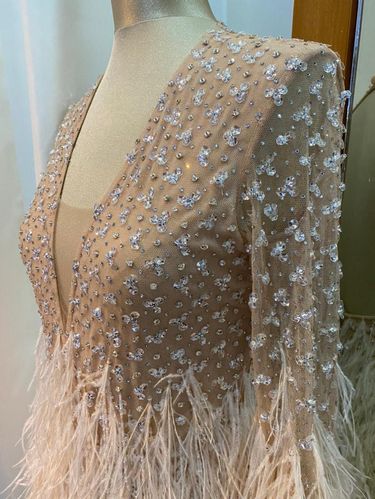 Jumpsuit yang dipakai oleh Wendy saat dance di malam pernikahannya