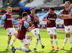 Mimpi West Ham United Tembus Liga Champions