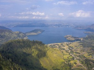 Perpres Danau Merancukan Status Danau Toba