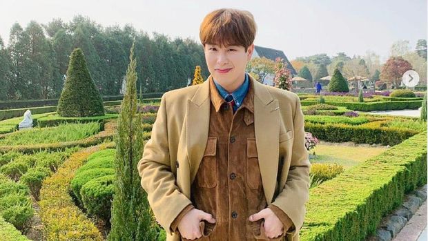 Kehidupan konglomerat di drama Korea bukan fiksi. Ini 9 artis Korea yang terlahir dari keluarga tajir di dunia nyata. P.O BTOB.