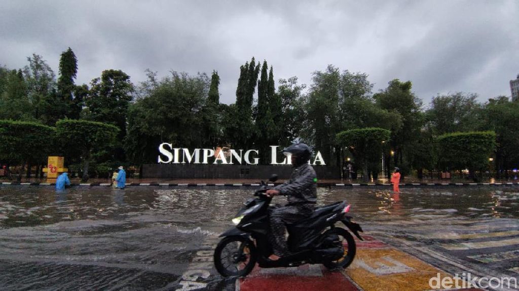 Simpang Lima Semarang: Sejarah, Wisata hingga Kulinernya