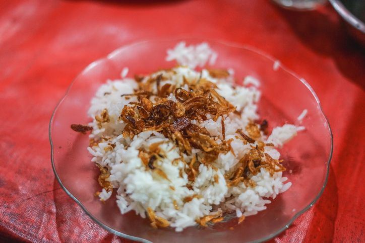 Begini Racikan Nasi Uduk Betawi nan Autentik, Sederhana Banget!