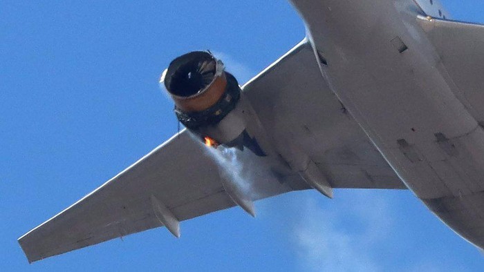Boeing 777 di seluruh dunia diminta dilarang terbang setelah insiden mesin rusak di Denver, Garuda: Kita aman