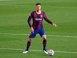 Bek tengah Clement Lenglet sedang dipinjamkan Barcelona ke Aston Villa. Kontraknya tidak akan diperpanjang, habis pada musim panas 2024 (Getty Images)