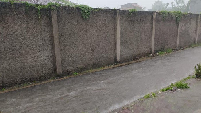 Genangan air di Pondok Kopi Ujung, Jakarta Timur (Julianto)