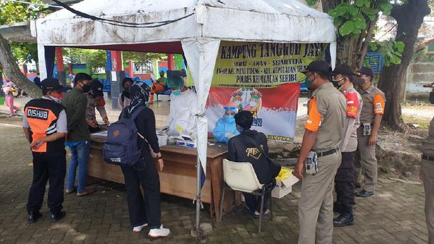 Kegiatan testing dan tracing COVID-19 di Pulau Tidung, Kepulauan Seribu