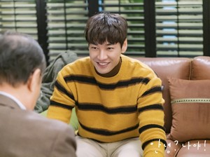 4 Fakta Peran Kim Young Kwang di Drama Korea Hello, Me!