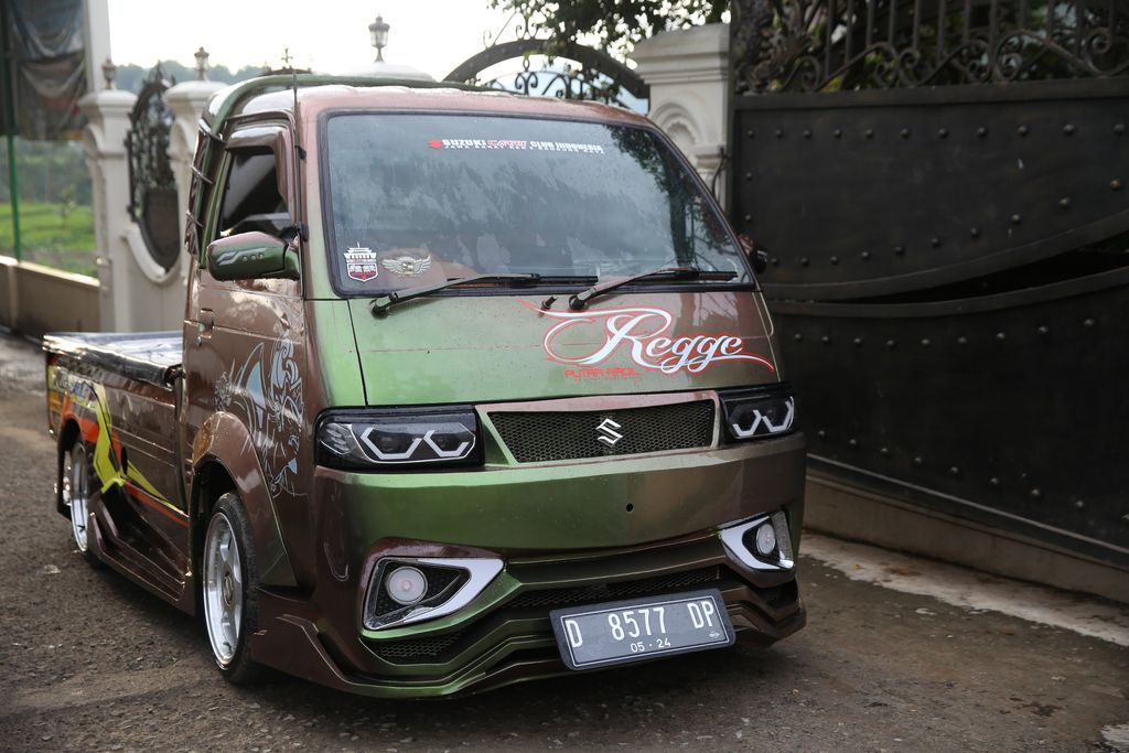 Keren Petani Di Bandung Modif Mobil Pickup Seperti Tempat Dugem