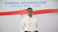 Dalam menjalankan tugasnya, Anggoro telah menyusun jajaran Direktur teknis yang membidangi Direktorat Kepesertaan, Direktorat Pelayanan, Direktorat Pengembangan Investasi, Direktorat Keuangan, Direktorat Perencanaan Strategis, dan Direktorat Umum & SDM.