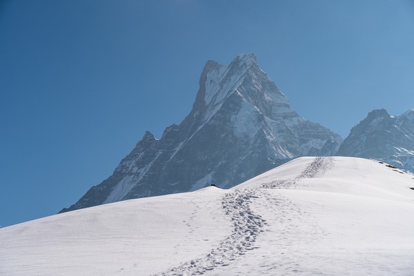 Machhapuchhare tak boleh didaki karena memang dianggap suci. (Getty Images/iStockphoto)