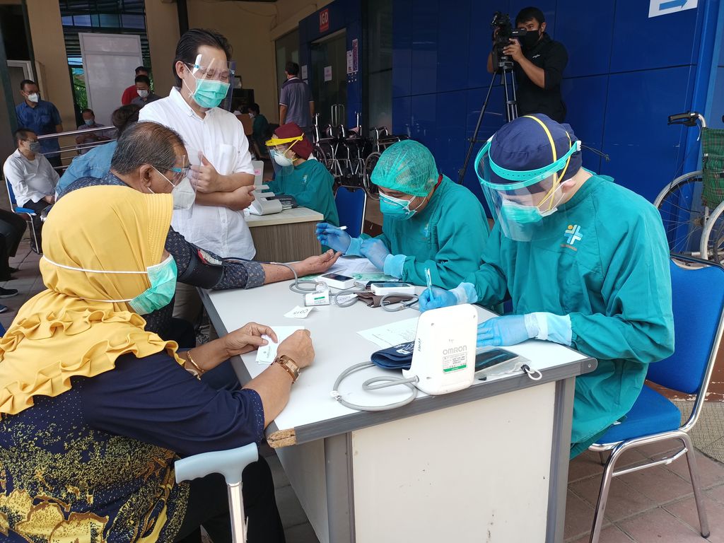 Rsud Kembangan Vaksinasi Covid 19 152 Lansia Hari Ini Begini Suasananya