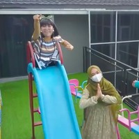 Inilah area bermain yang berada di rooftop. (Foto: YouTube/Trans TV Official)