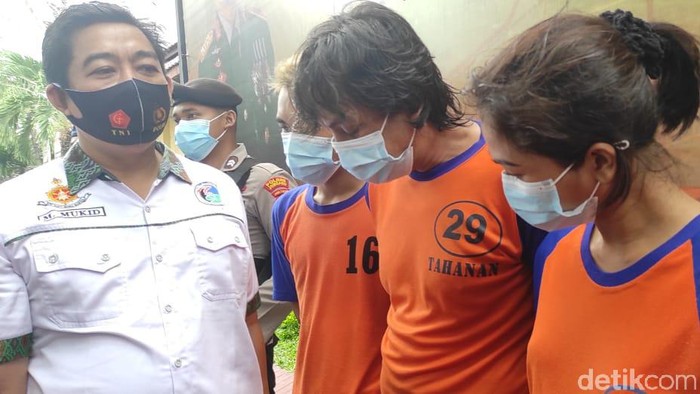 satu keluarga di jombang bisnis narkoba