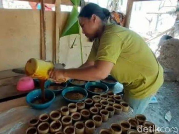  Harga  Jual  Gula Kelapa Anjlok Perajin Pangandaran Merugi