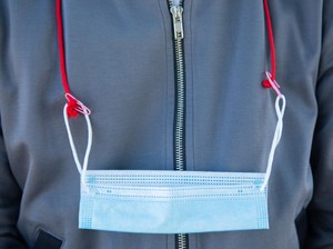 Penting! Satgas COVID-19 Tak Anjurkan Pemakaian Tali Masker, Ini Alasannya