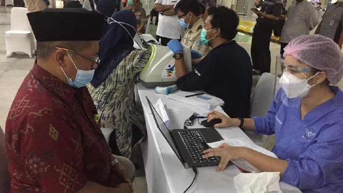 Vaksinasi COVID-19 di Masjid Istiqlal (Dok istimewa/ foto diberikan oleh Wakil Ketua Bidang Peribadatan Masjid Istiqlal Abu Hurairah )