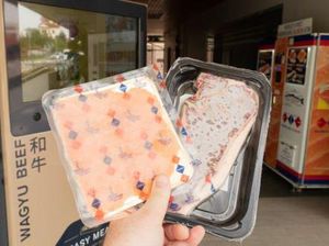 Keren! Vending Machine Ini Tawarkan Salmon hingga Wagyu