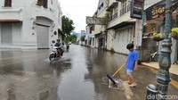 Banjir di Kota Semarang, Rabu (24/2/2021). Angling Adhitya Purbaya/detikcom