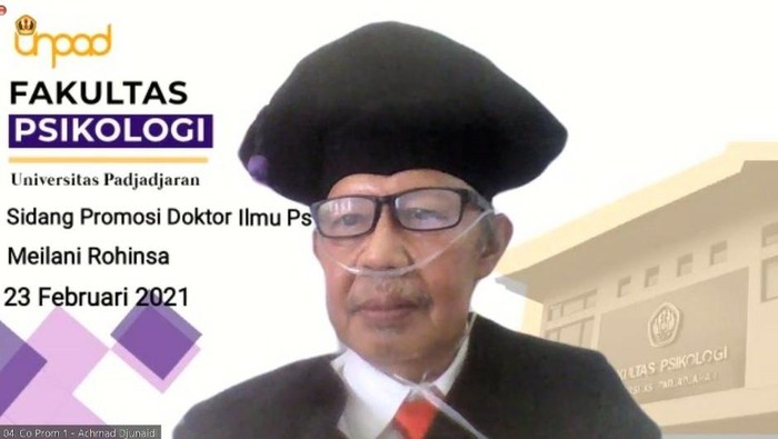 Salut! Dosen Unpad Ini Tetap Jadi Penguji Mahasiswa S3 Meski Dirawat di RS