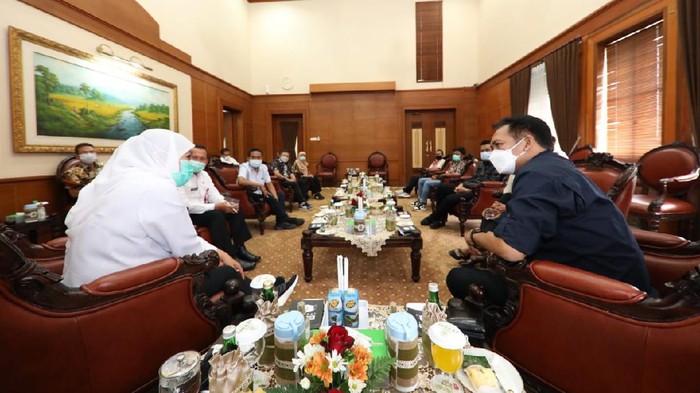 gubernur khofifah bertemu amsi jatim