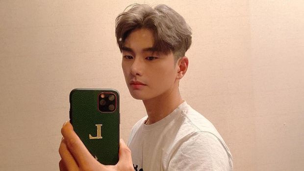 Lee Yi Kyung (Tangkapan Layar Instagram @luvlk89)