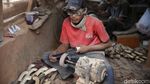 Foto: Pembuatan Golok dan Senjata Tajam Hias Pasirjambu