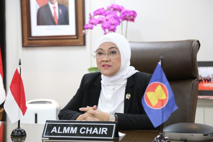 Menteri Ketenagakerjaan Ida Fauziyah menggalang dukungan ASEAN Occupational Safety and Health Network (ASEAN-OSHNET) atau Jejaring Keselamatan dan Kesehatan Kerja negara-negara anggota ASEAN dalam menghadapi dampak pandemi