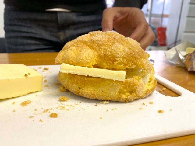 Meski Bentuknya Mirip, Roti Melon Jepang dan Roti Nanas Hong Kong Berbeda