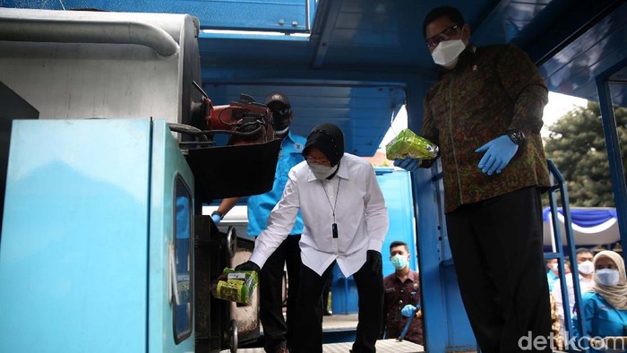 Momen Risma Ikut Musnahkan Barang Bukti Narkotika BNN memusnahkan barang bukti narkotika jenis sabu seberat 84,587 kilogram dan ganja seberat 115,854 kilogram. Mensos Tri Rismaharini ikut hadir dalam pemusnahan ini.