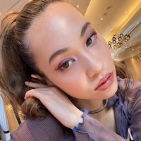 Kiko MizuharaSalah satu gosip pacaran G-Dragon yang paling jadi perbincangan saat ia tertangkap bermesraan dengan Kiko Mizuhara. Di 2010, banyak foto yang menampilkan kebersamaan pria yang akrab disapa GD itu dengan sang model sekaligus aktris Jepang berdarah Amerika dan Korea itu. Nama Kiko bahkan pernah muncul dalam salah satu lagu G-Dragon. Foto: Instagram